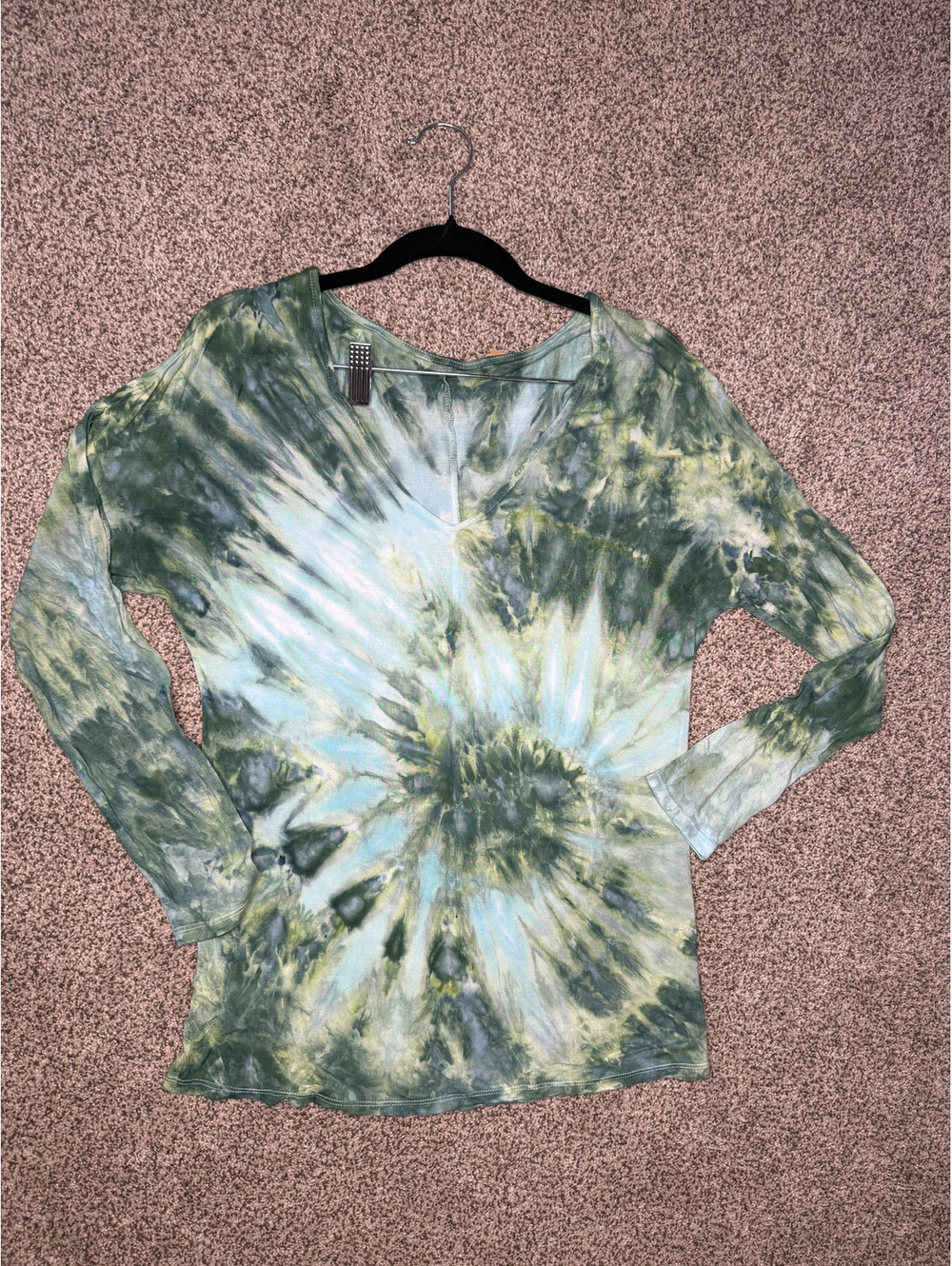 Long Sleeve Tie-Dye V-Neck Top